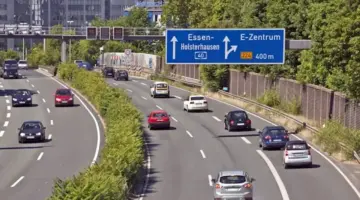 صعود أسعار الوقود يجبر 25% من الألمان على الخروج في عيد الفصح بدون سياراتهم.